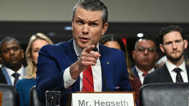 hegseth.jpg